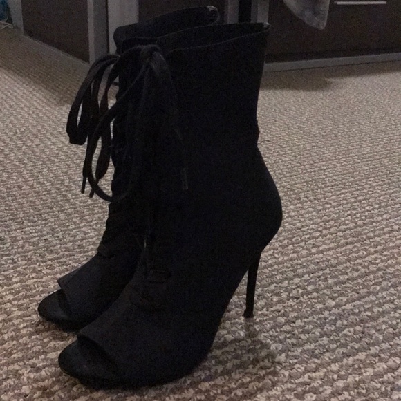 Steve Madden Shoes - Black Steve Madden heels